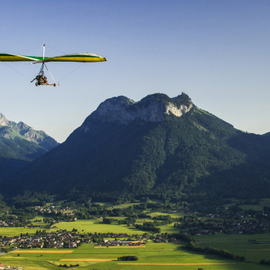 Hang gliding discovery in Annecy