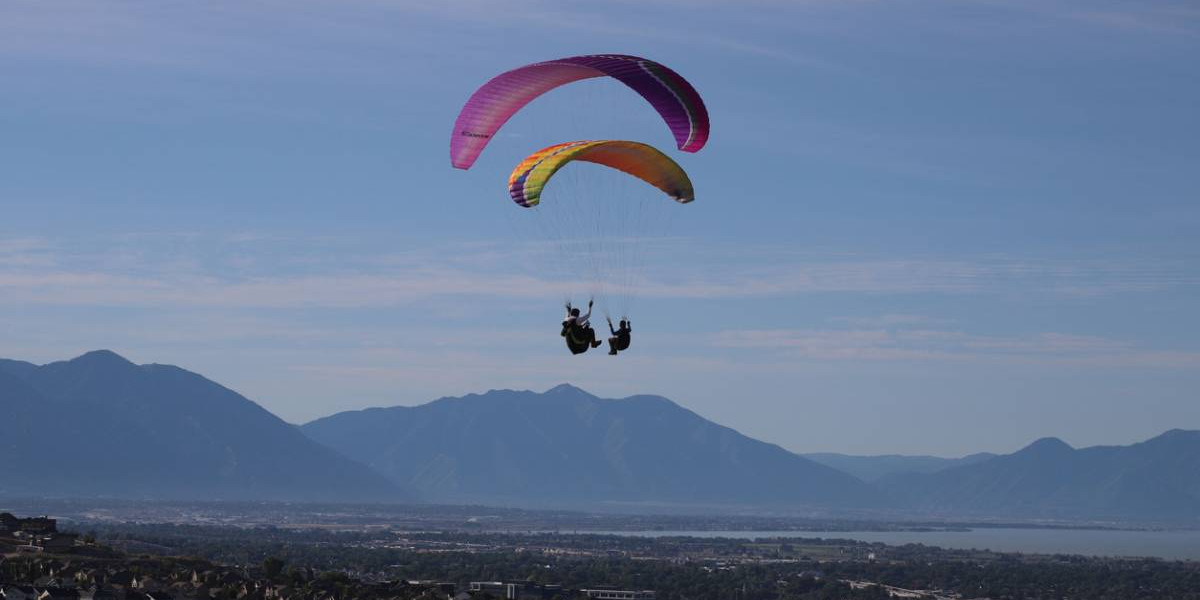 What are the current paragliding records?