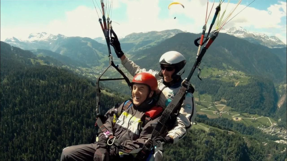 intouchable paragliding