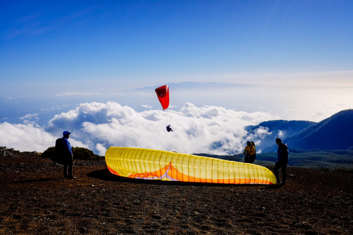 weather conditions paragliding